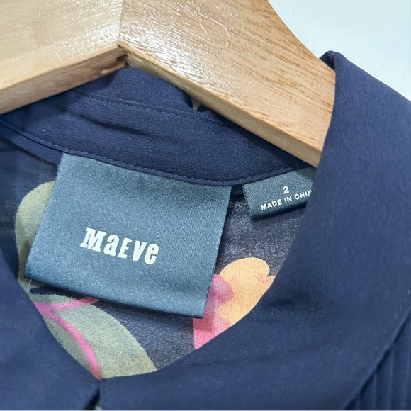 Maeve Anthropologie Top Womens 2 Navy Blue Floral Ira Pintuck Blouse Adult - Picture 3 of 8